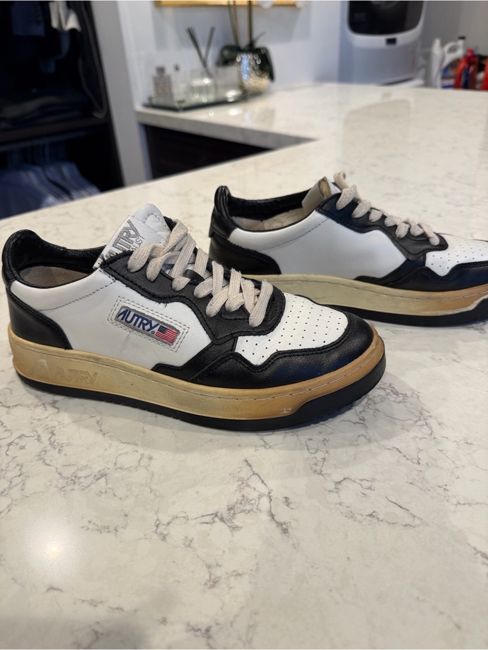 Autry Women's White & Black Low-Top Retro Sneakers